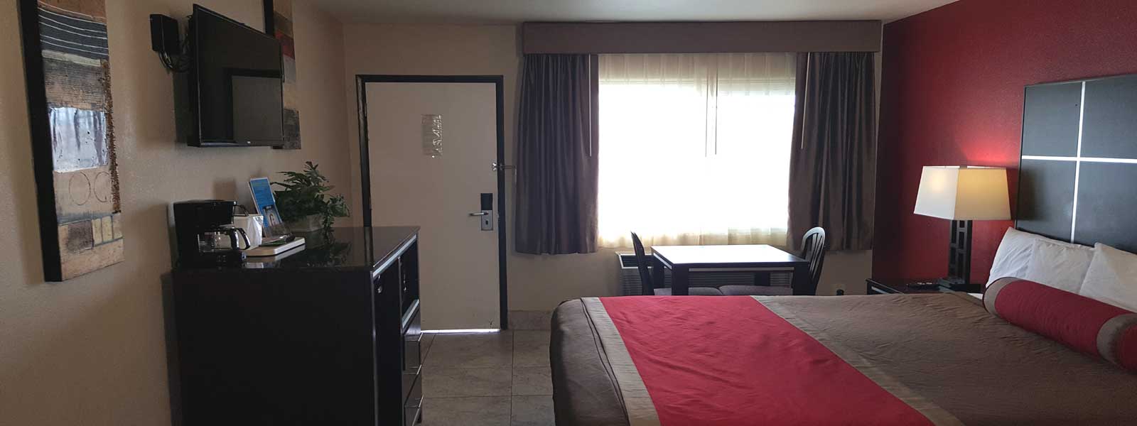 Harbor Inn and Suites Affordable Lodging in Oceanside California Clean